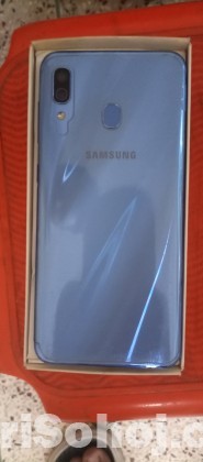 Samsung A30